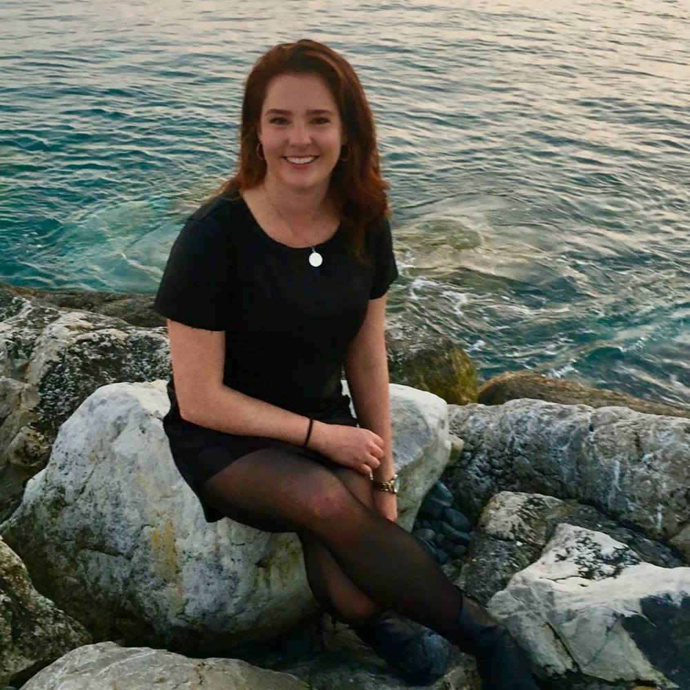 Meet your Posher, Courtney